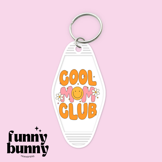 Cool Mom Club Smiley - Motel Keychain