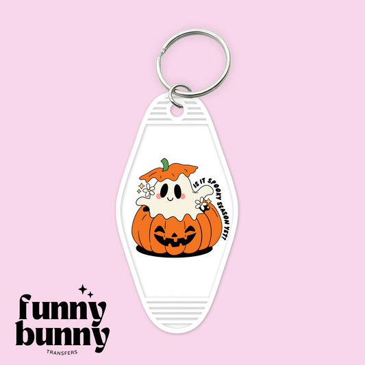 Fall Pumpkin Season - Motel Keychain